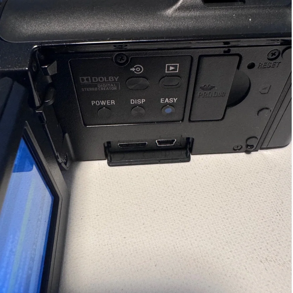 Sony Handycam HDR-CX100 8GB Full HD Video Camera Retro Y2K Skate Cam Works